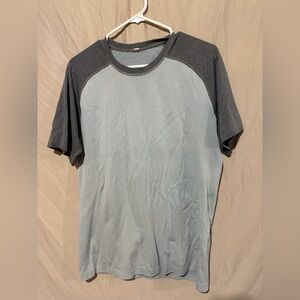 Lululemon T-shirt